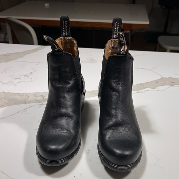 Blundstone Heeled Chelsea Boot - Picture 4 of 6